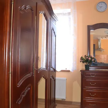 Star Lux Aparthotel 4*