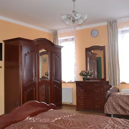 Star Lux Aparthotel 4*