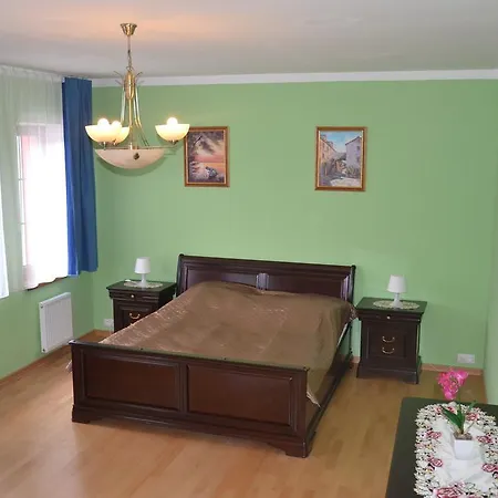 Star Lux 4* Hostivice